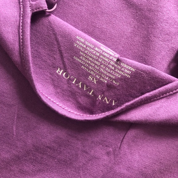 Ann Taylor crop top (purple) - Picture 3 of 4